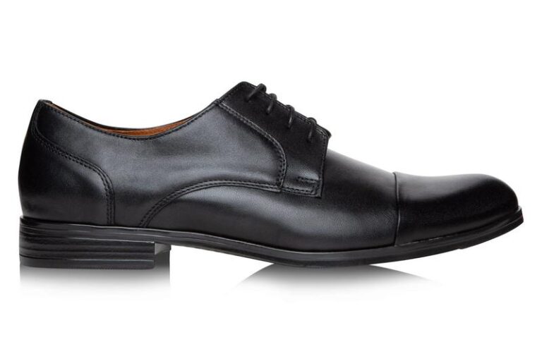 Odkryj, jakie buty wyszczuplają nogę i dodają elegancji każdej stylizacji