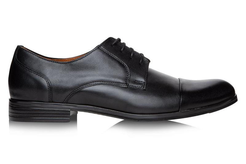 Odkryj, jakie buty wyszczuplają nogę i dodają elegancji każdej stylizacji