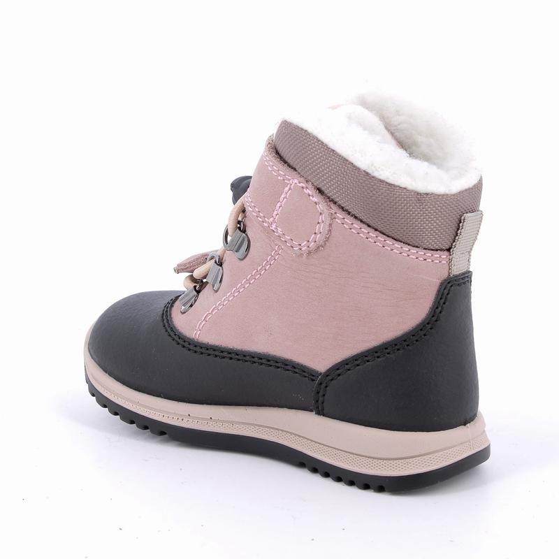 Jak dobrze dobrać rozmiar butów zimowych dla dziecka?