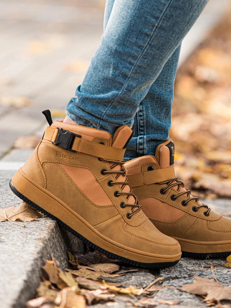 Historia sneakersów