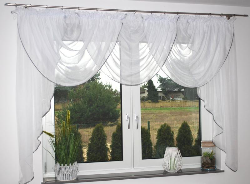 Zanurz się w świat kreatywności: jak uszyć firankę wodę w kilku prostych krokach