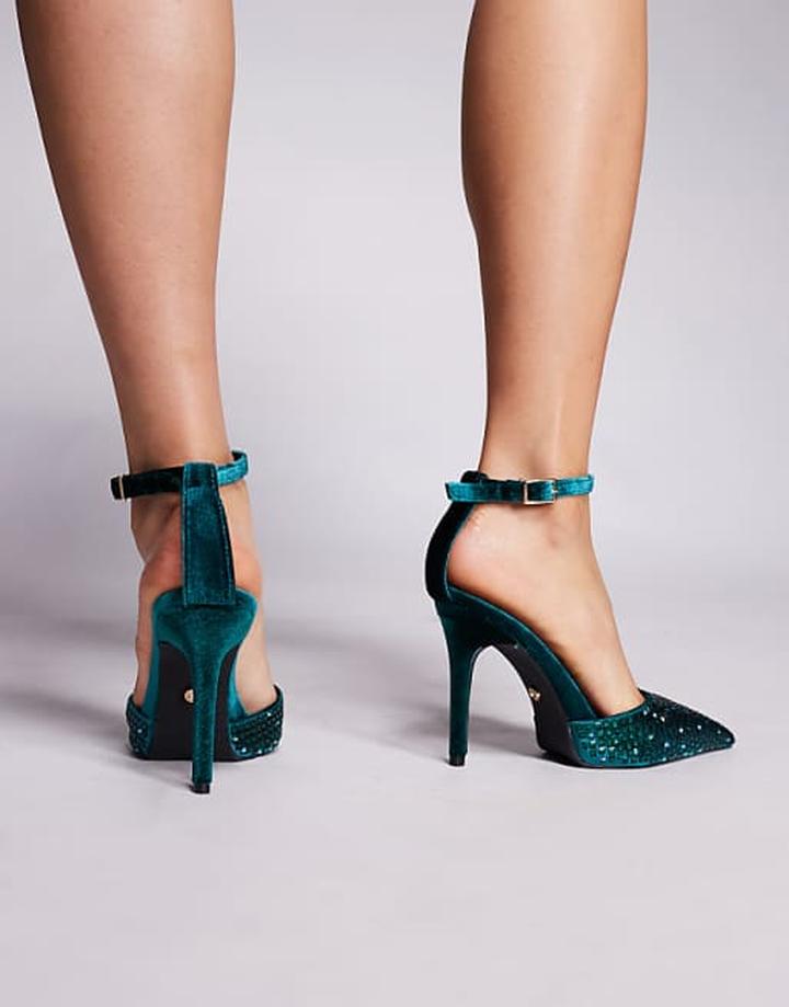 Buty do szmaragdowej sukienki