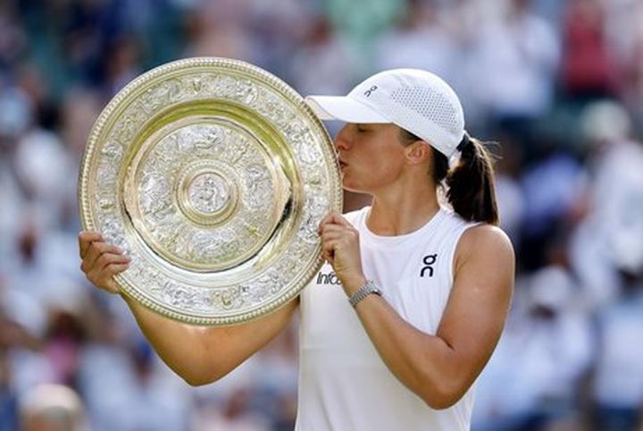 Iga Świątek obuwie tenisowe