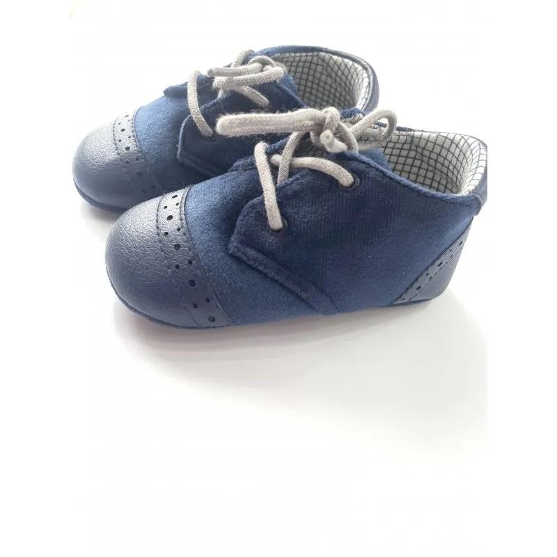 Wiosenne stylizacje: jakie buty dla niemowlaka wybrać?